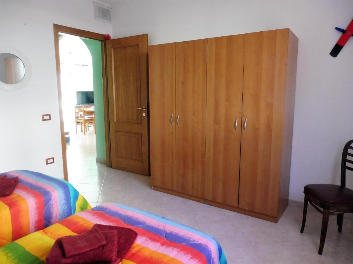 Casa Miriam - Appartamenti Vacanze Villaputzu Buitenkant foto