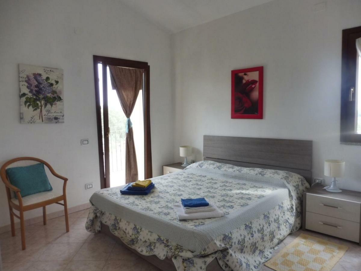 Casa Miriam - Appartamenti Vacanze Villaputzu Buitenkant foto