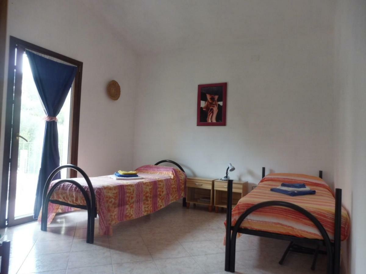 Casa Miriam - Appartamenti Vacanze Villaputzu Buitenkant foto